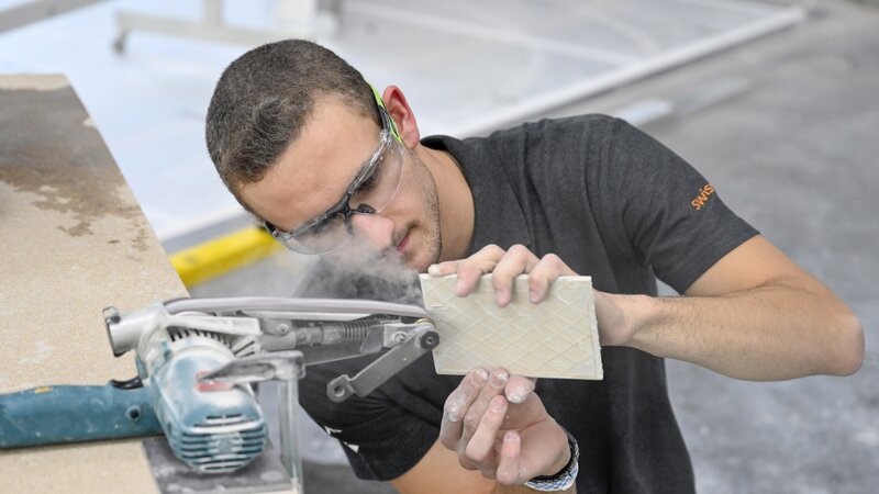 Plattenleger/-in EFZ